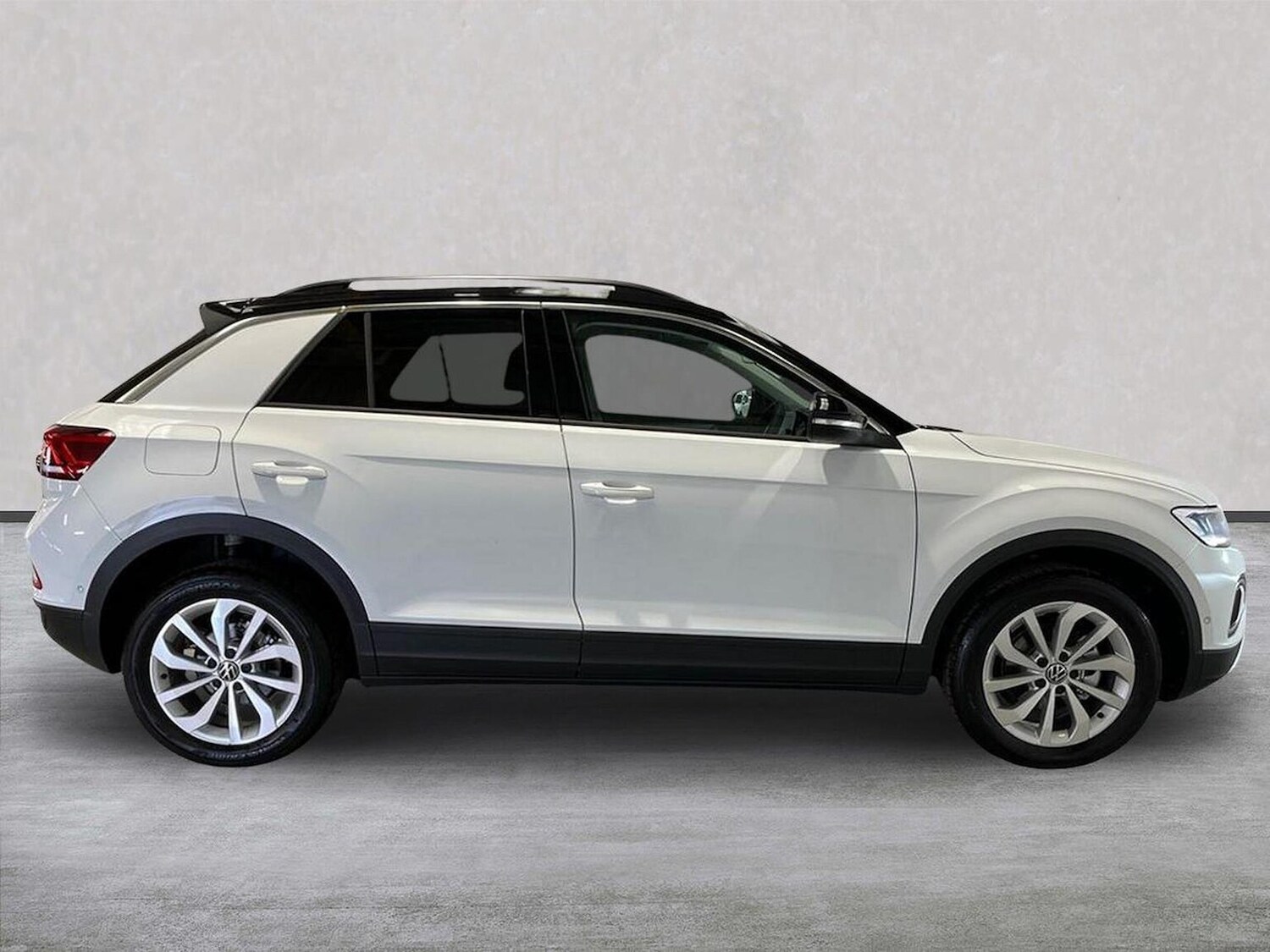 Used Volkswagen T-Roc 2026 for sale - 78195890: Photo 3