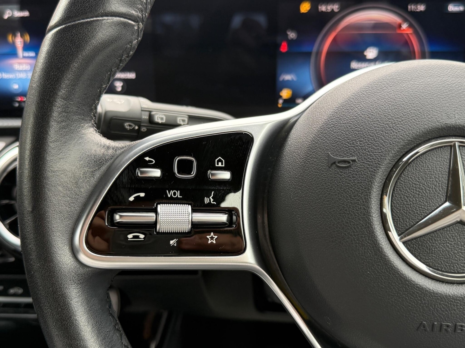 Used Mercedes-Benz A-Class 2019 for sale - 76499870: Photo 32