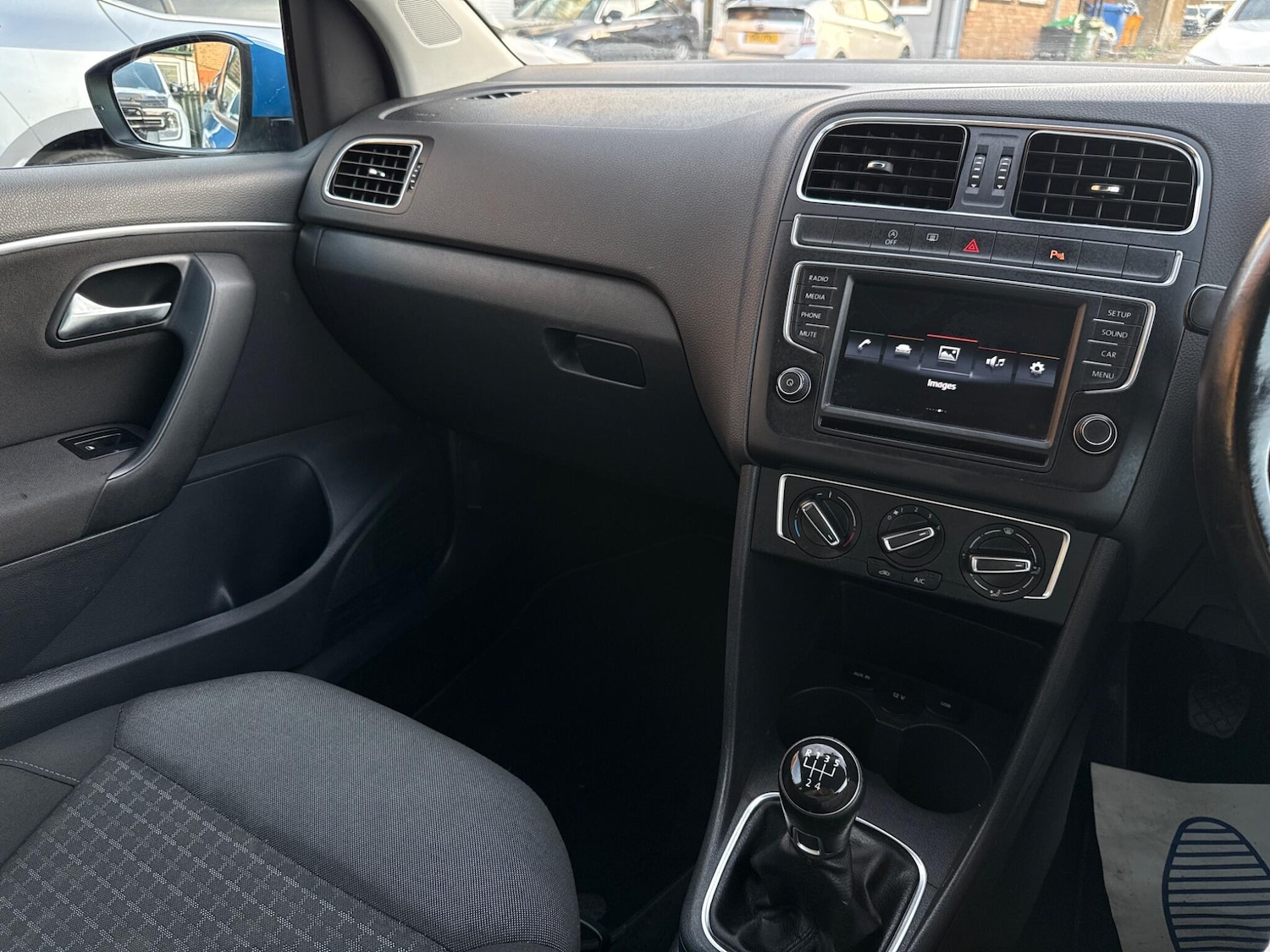 Used Volkswagen Polo 2016 for sale - 76935979: Photo 17