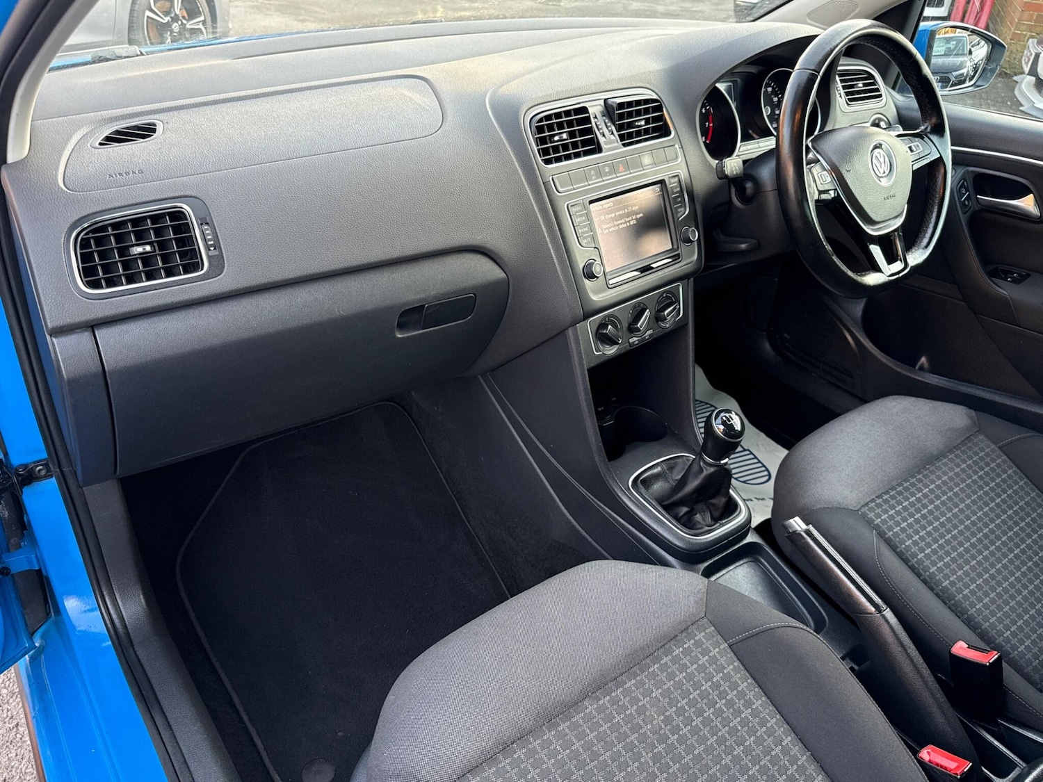 Used Volkswagen Polo 2016 for sale - 76935979: Photo 19