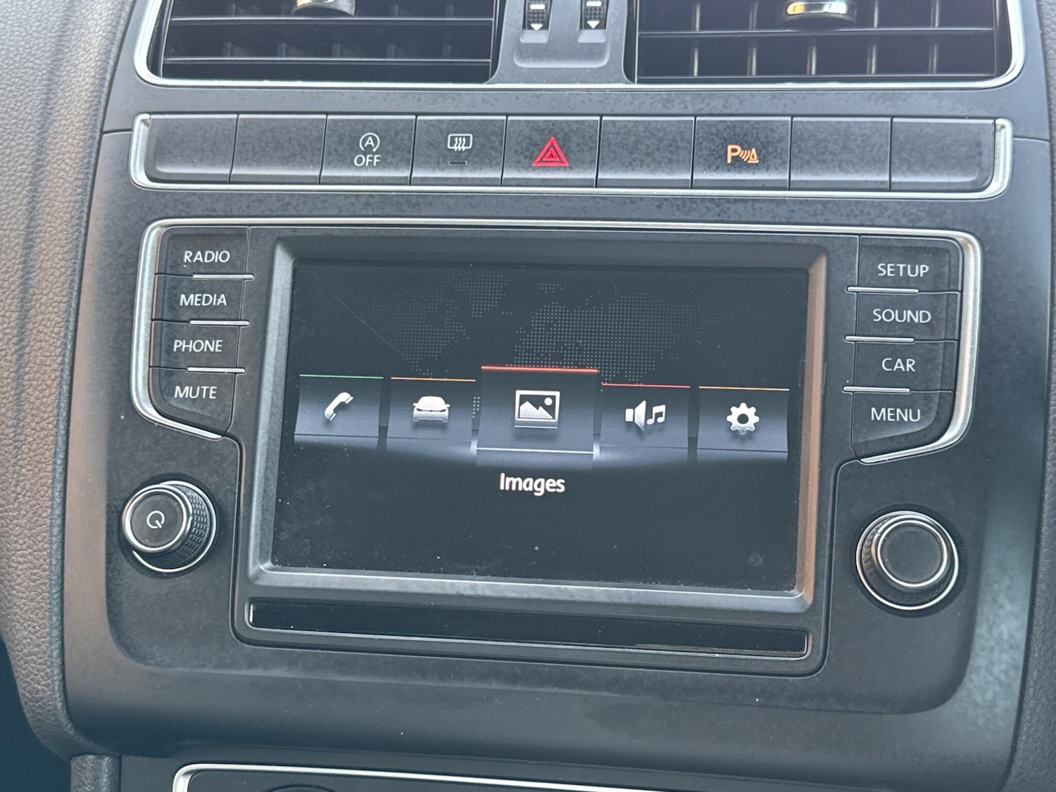 Used Volkswagen Polo 2016 for sale - 76935979: Photo 32