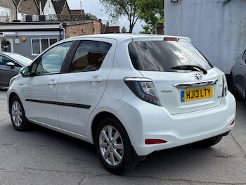 Used Toyota Yaris 2013 for sale - 78548484: Photo