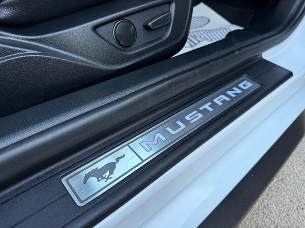 Used Ford Mustang 2021 for sale - 72407445: Photo 41