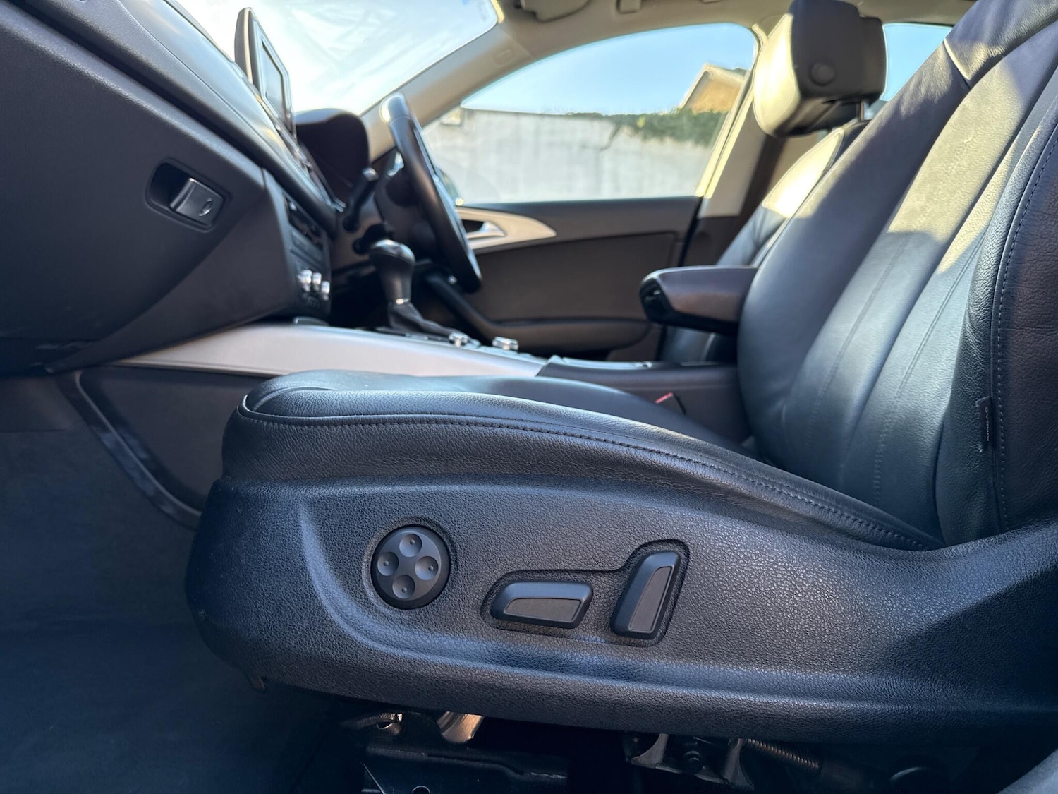 Used Audi A6 Saloon for sale - 77970452: Photo 56