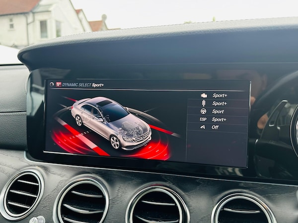 Used Mercedes-Benz E-Class for sale - 76226703: Photo 43