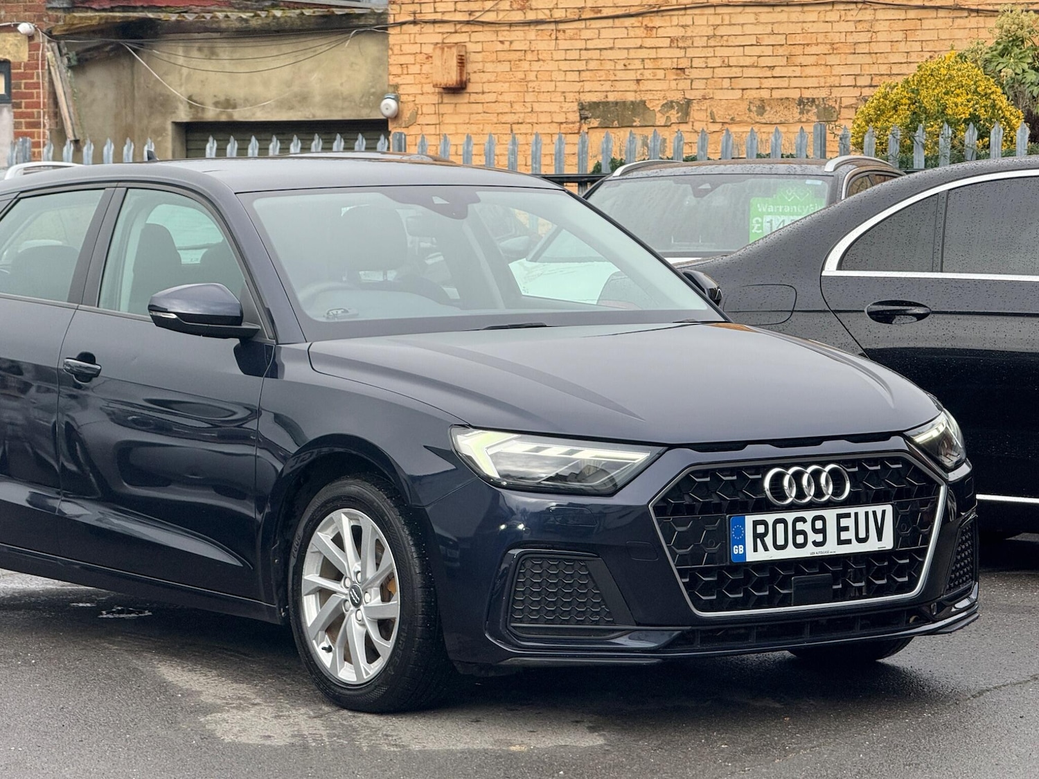 Used Audi A1 2019 for sale - 76689139: Photo 2