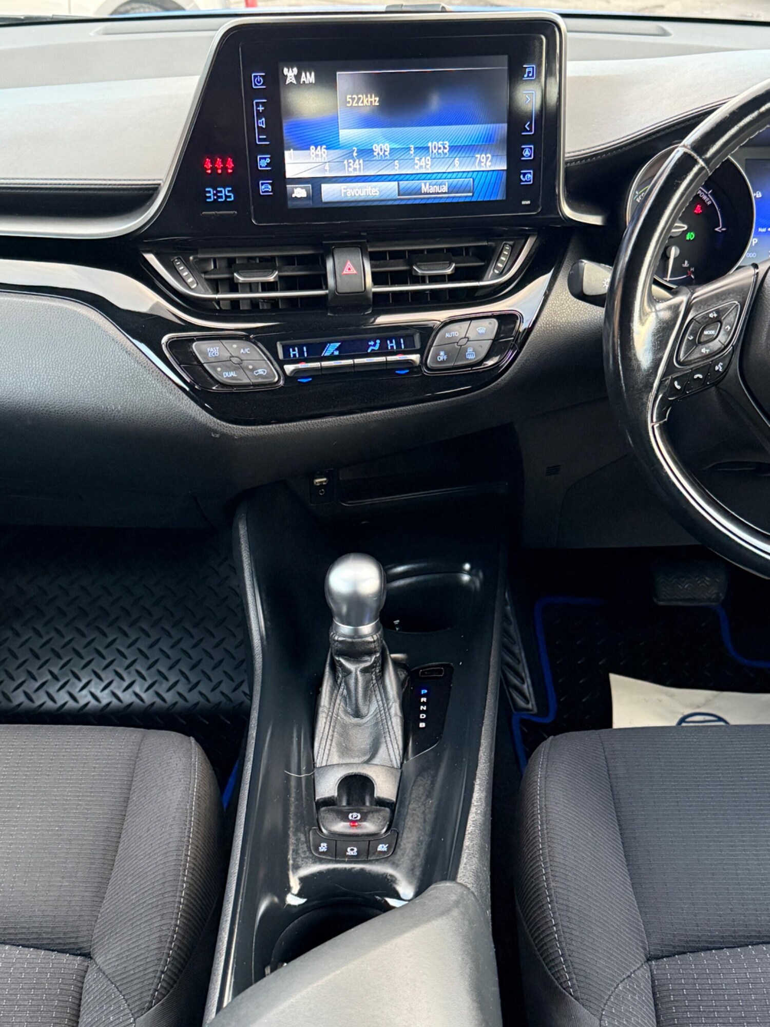 Used Toyota C-HR 2017 for sale - 76714875: Photo 10