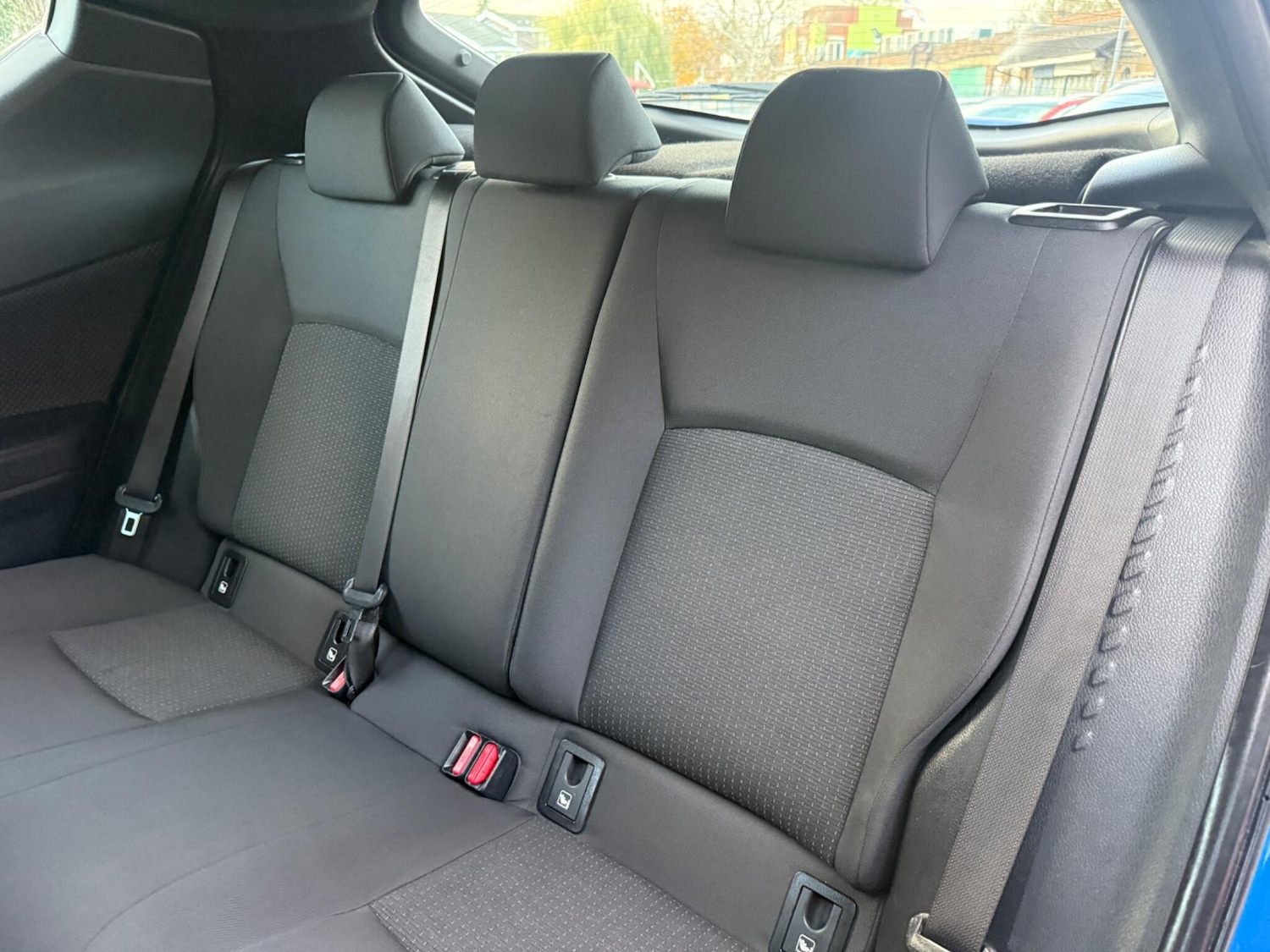 Used Toyota C-HR 2017 for sale - 76714875: Photo 17