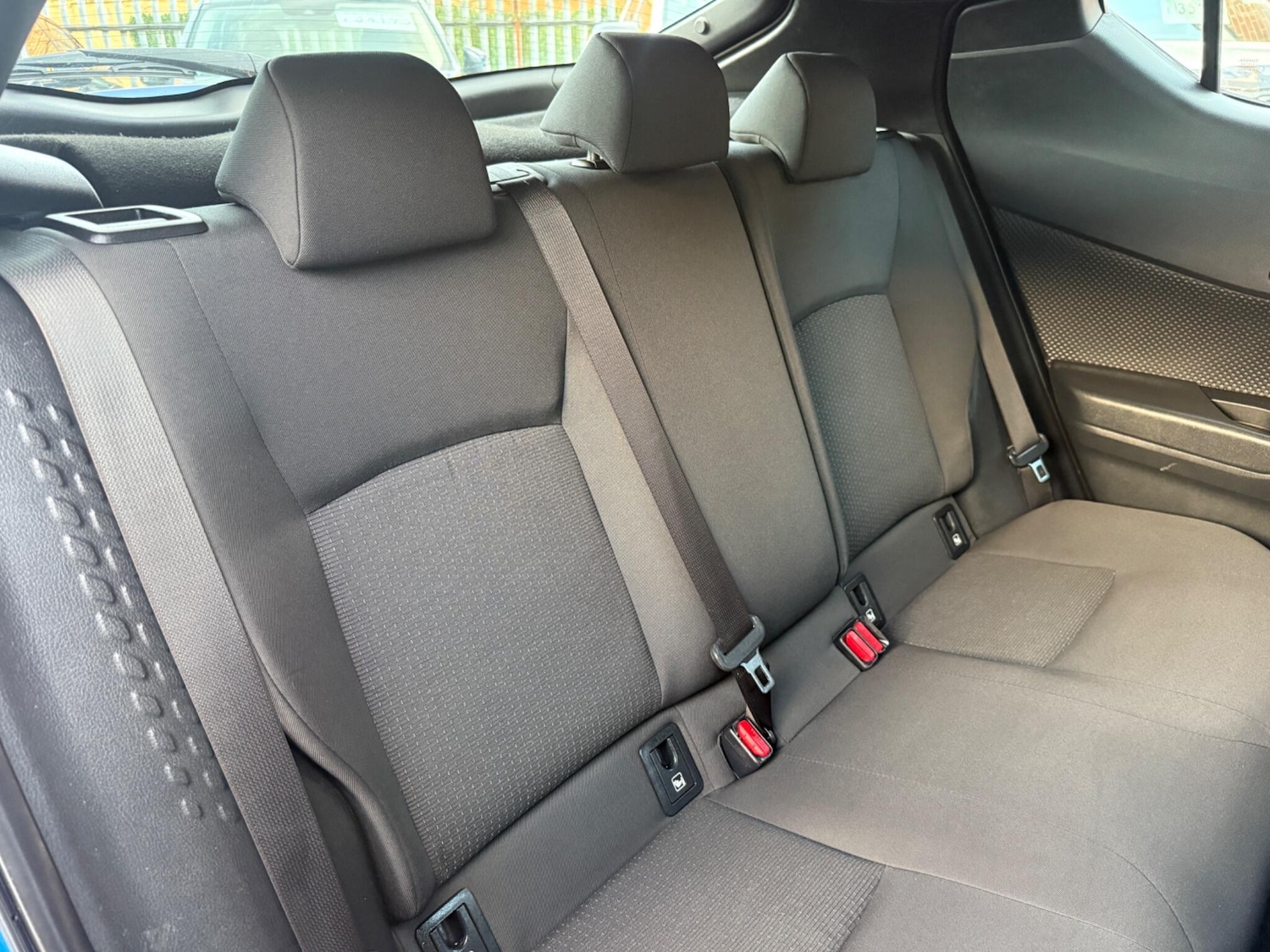 Used Toyota C-HR 2017 for sale - 76714875: Photo 20