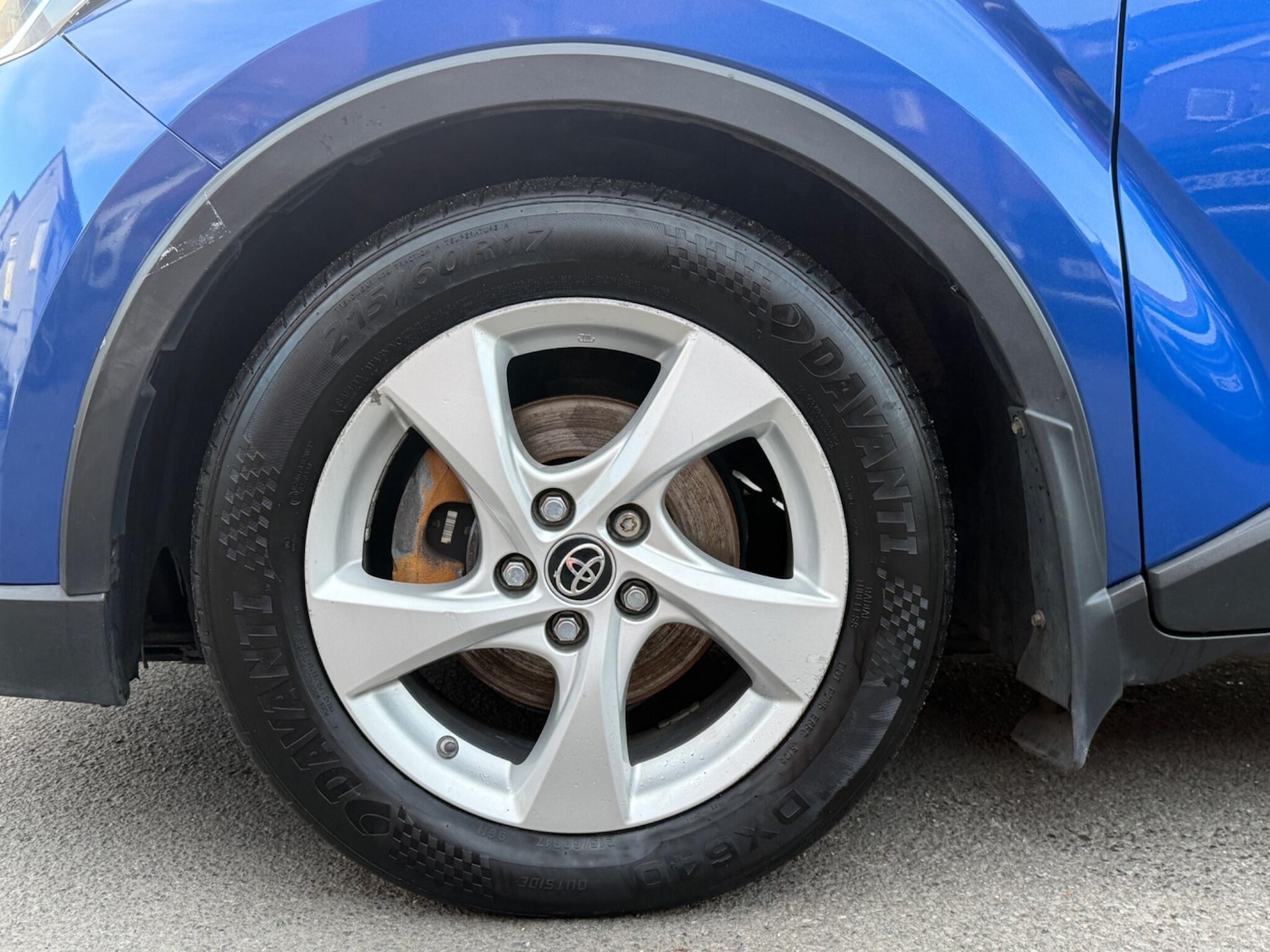 Used Toyota C-HR 2017 for sale - 76714875: Photo 21