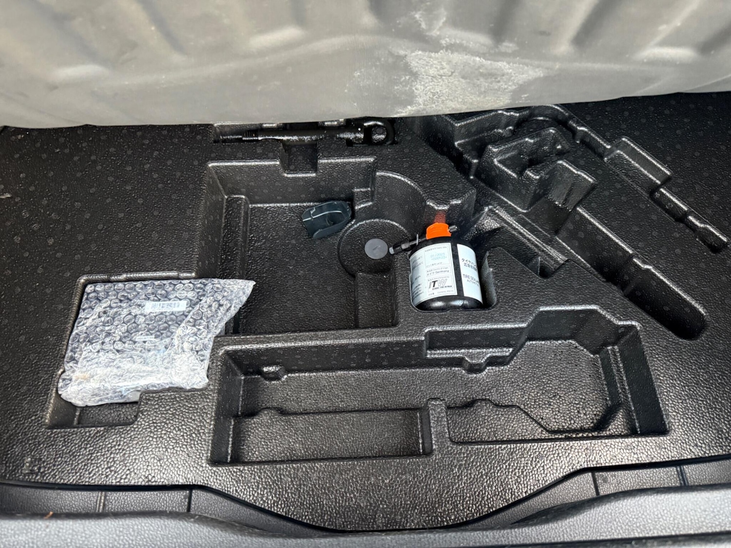 Used Toyota C-HR 2017 for sale - 76714875: Photo 29