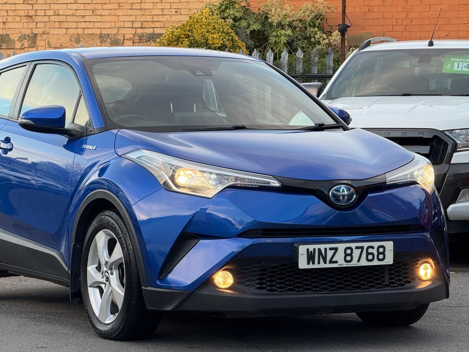 Used Toyota C-HR 2017 for sale - 76714875: Photo 5