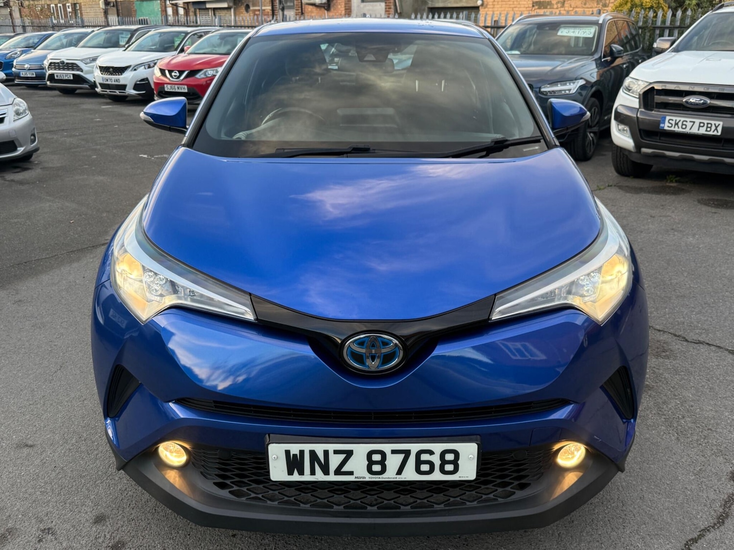 Used Toyota C-HR 2017 for sale - 76714875: Photo 6