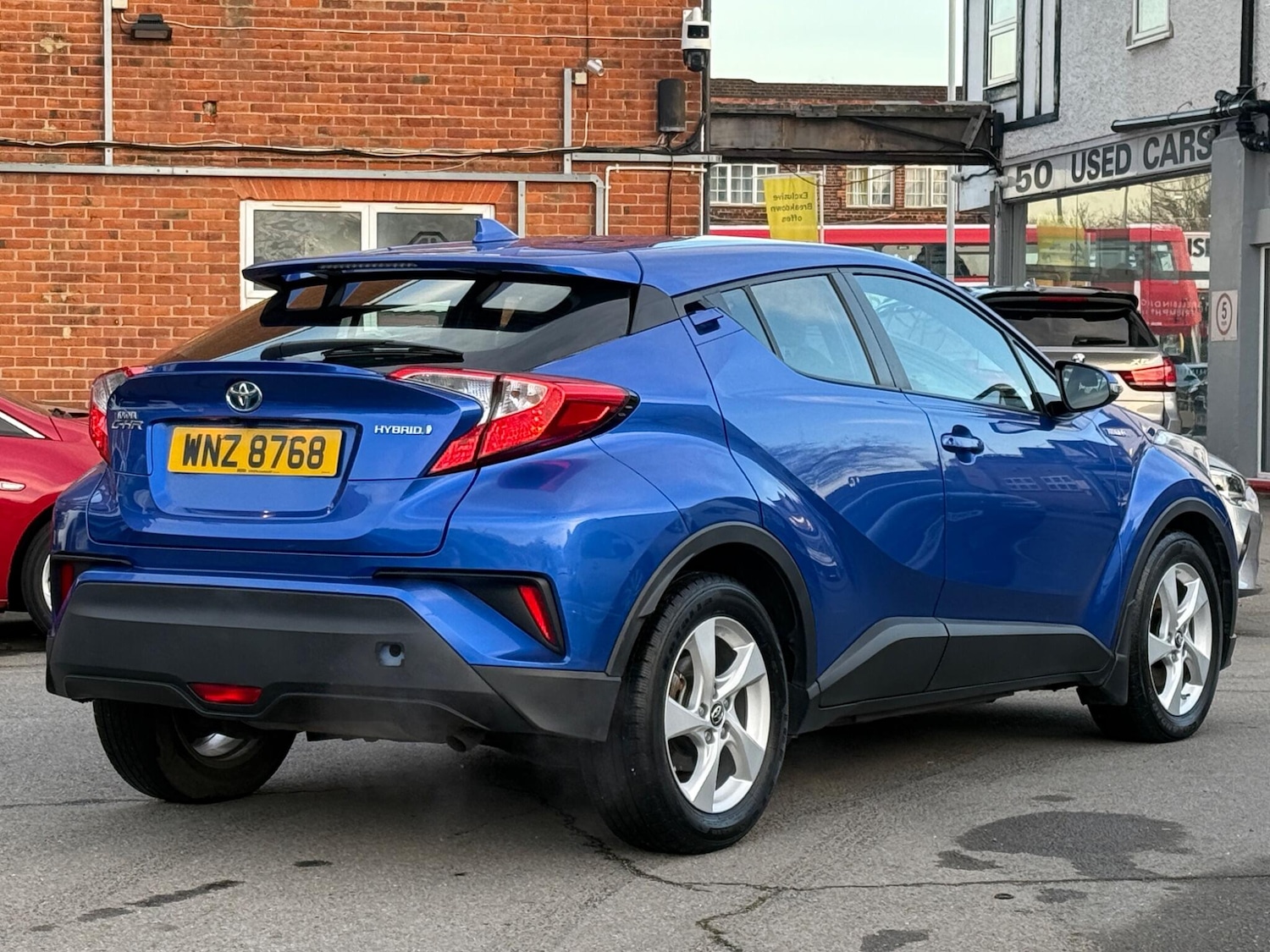 Used Toyota C-HR 2017 for sale - 76714875: Photo 9