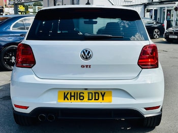 Used Volkswagen Polo 2016 for sale - 75414314: Photo