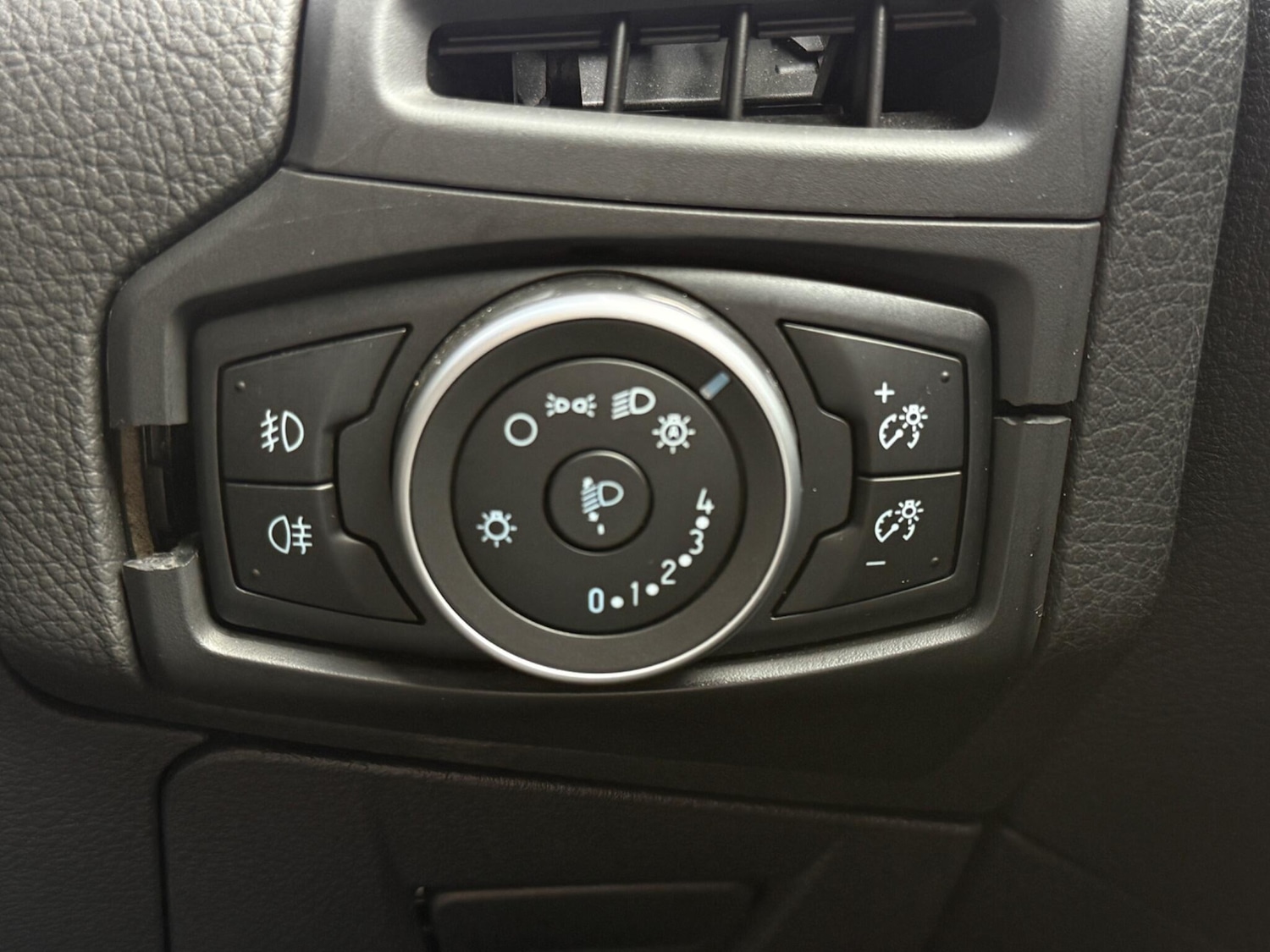 Used Ford Focus 2017 for sale - 77386386: Photo 28