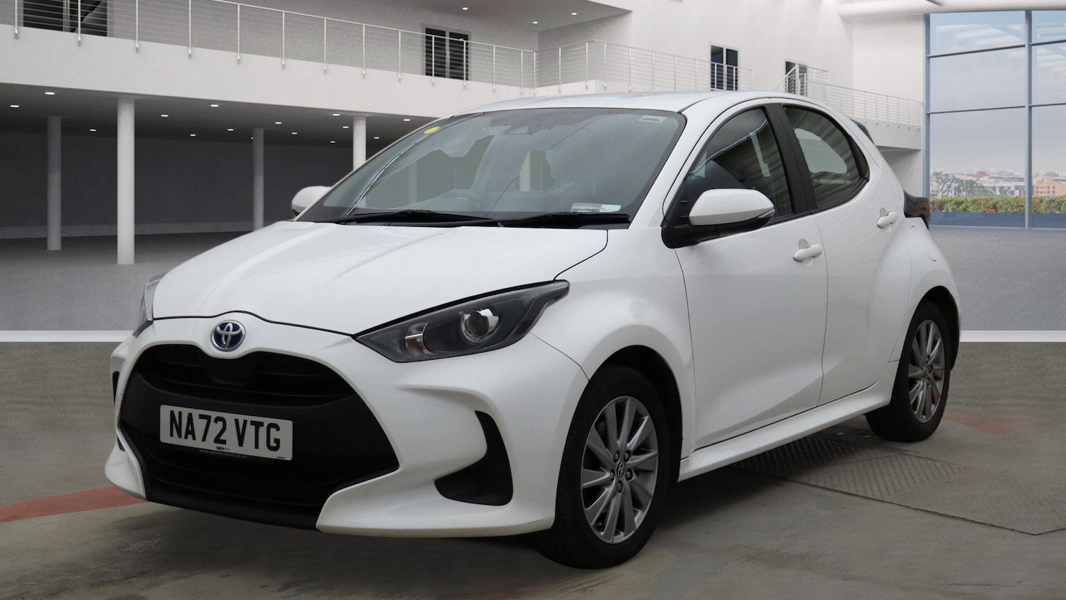 Used Toyota Yaris 2022 for sale - 77586120: Photo 2