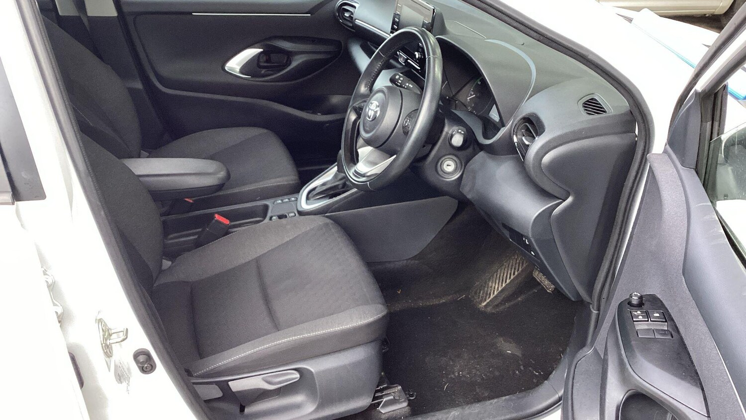 Used Toyota Yaris 2022 for sale - 77586120: Photo 7