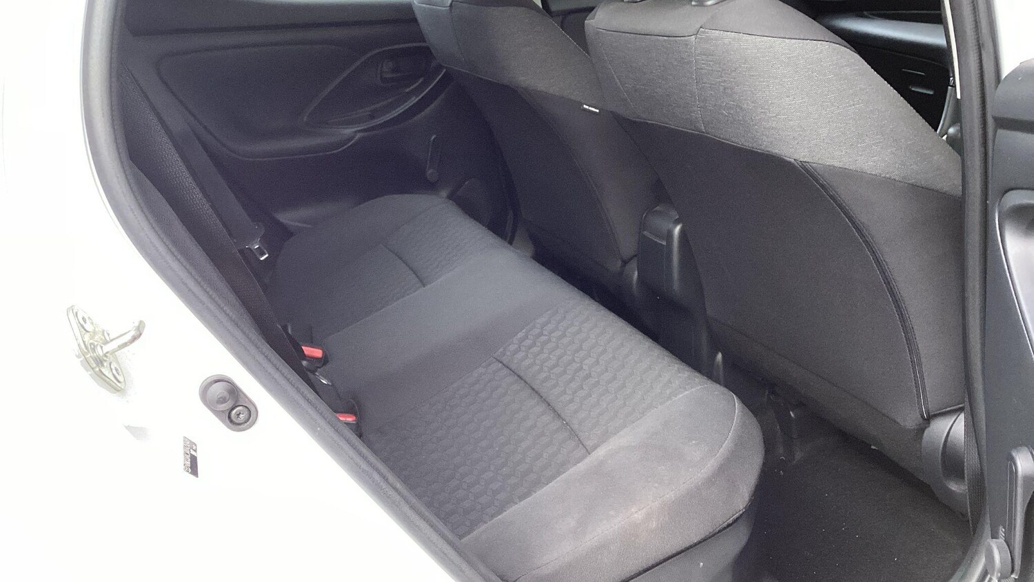 Used Toyota Yaris 2022 for sale - 77586120: Photo 9