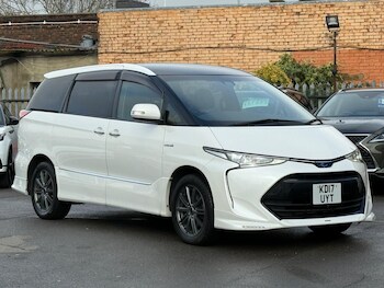 2025 (17) - 2.4 VVT-h Hybrid 7 Seats Euro 6 5dr