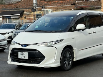 Used Toyota Estima 2017 for sale - 77400397: Photo
