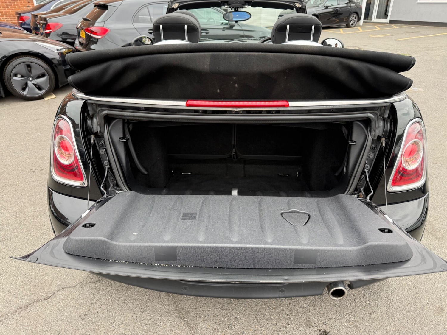 Vehicle 28
