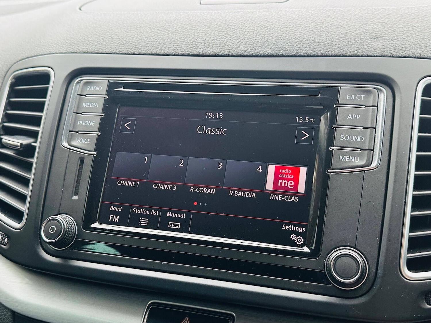 Used Volkswagen Sharan 2019 for sale - 76572315: Photo 41