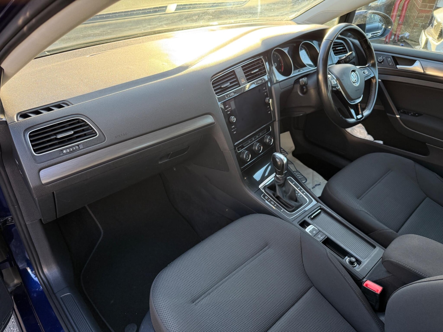 Used Volkswagen Golf 2018 for sale - 76975935: Photo 17