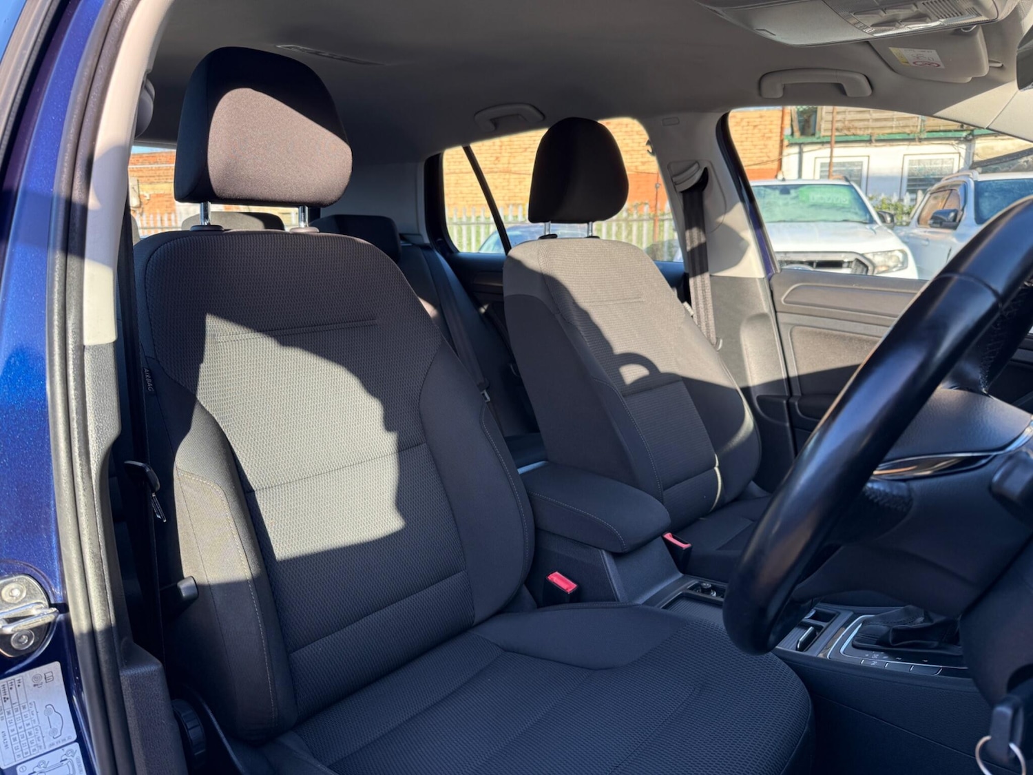 Used Volkswagen Golf 2018 for sale - 76975935: Photo 19