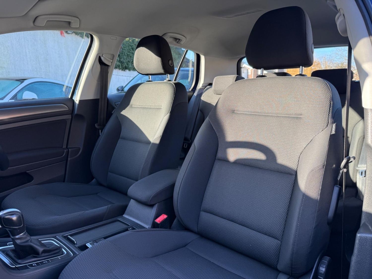 Used Volkswagen Golf 2018 for sale - 76975935: Photo 22