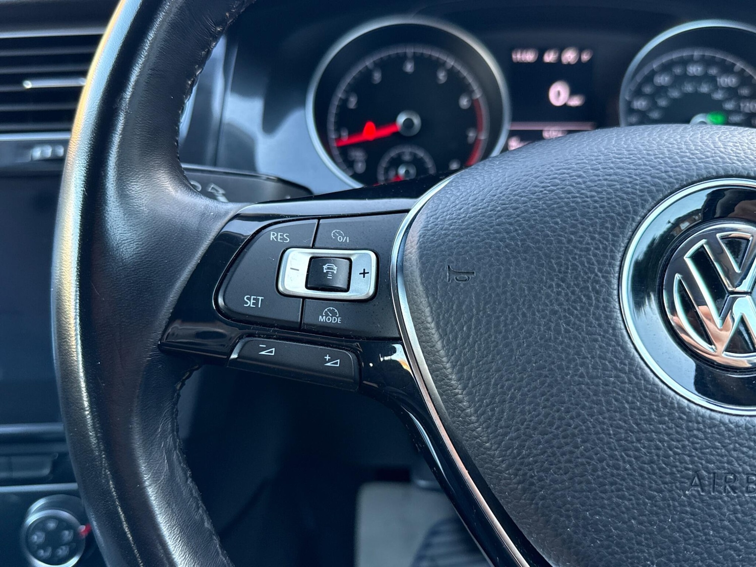 Used Volkswagen Golf 2018 for sale - 76975935: Photo 28