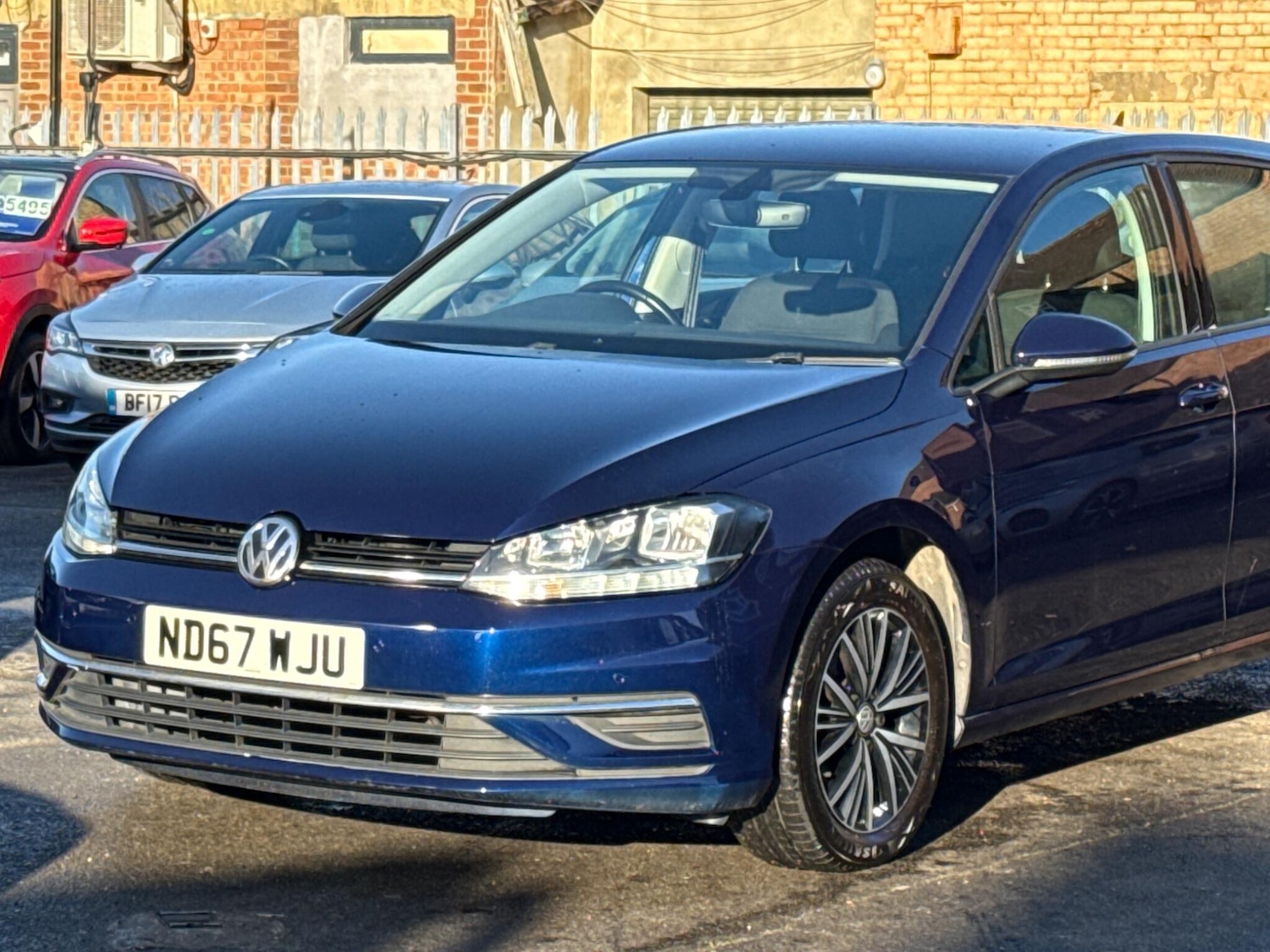 Used Volkswagen Golf 2018 for sale - 76975935: Photo 4
