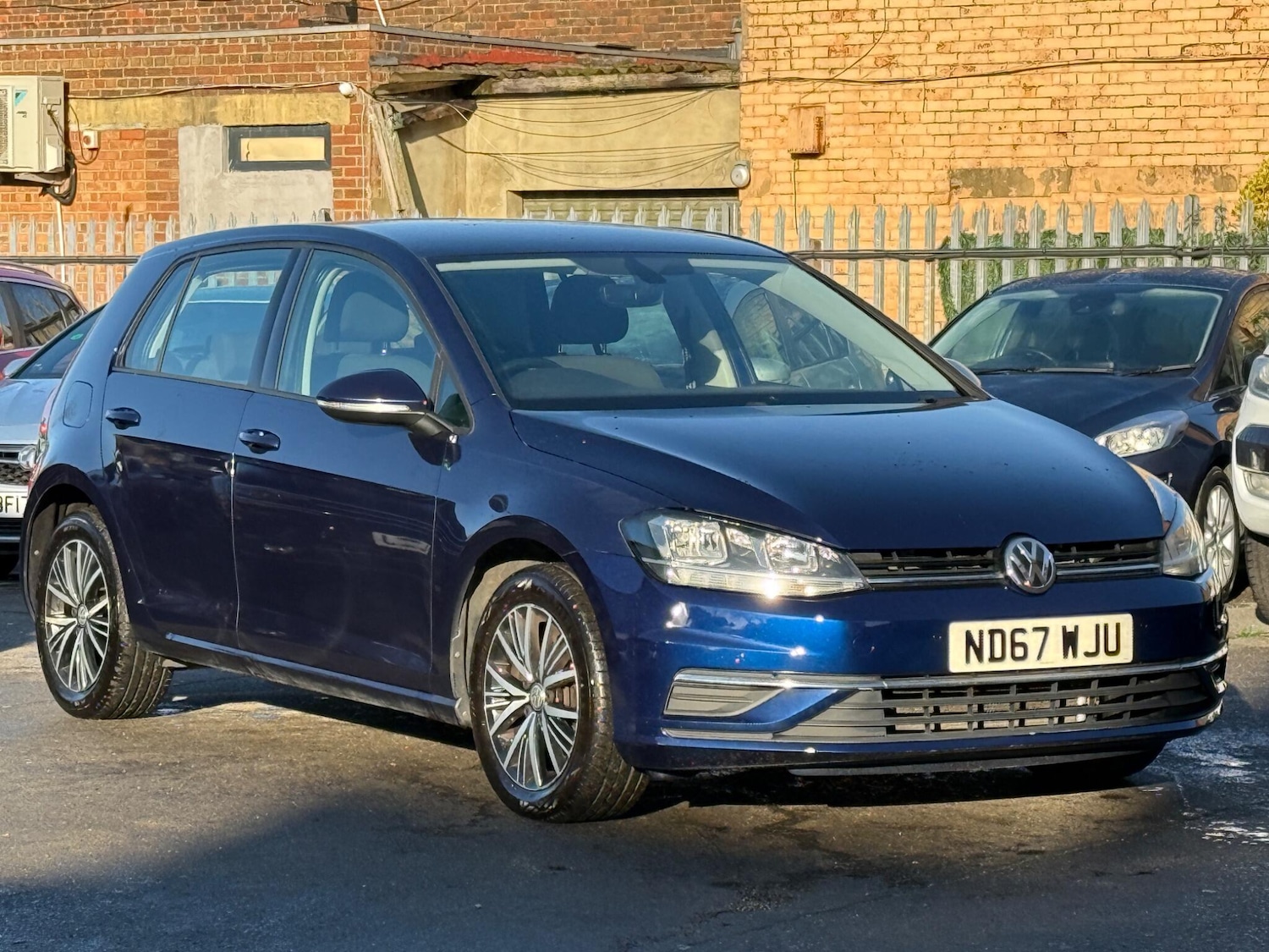 Used Volkswagen Golf 2018 for sale - 76975935: Photo 7