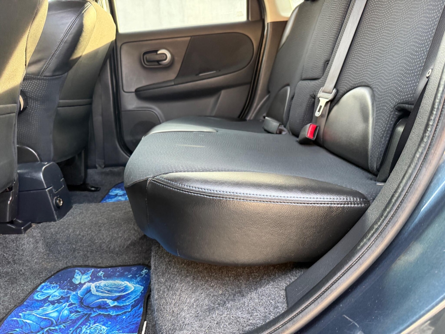 Used Nissan Note 2012 for sale - 76031360: Photo 25