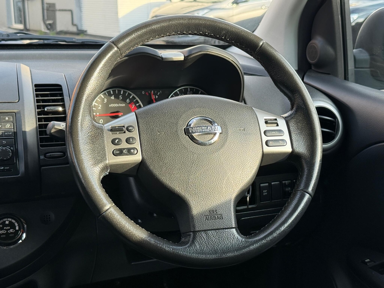 Used Nissan Note 2012 for sale - 76031360: Photo 44