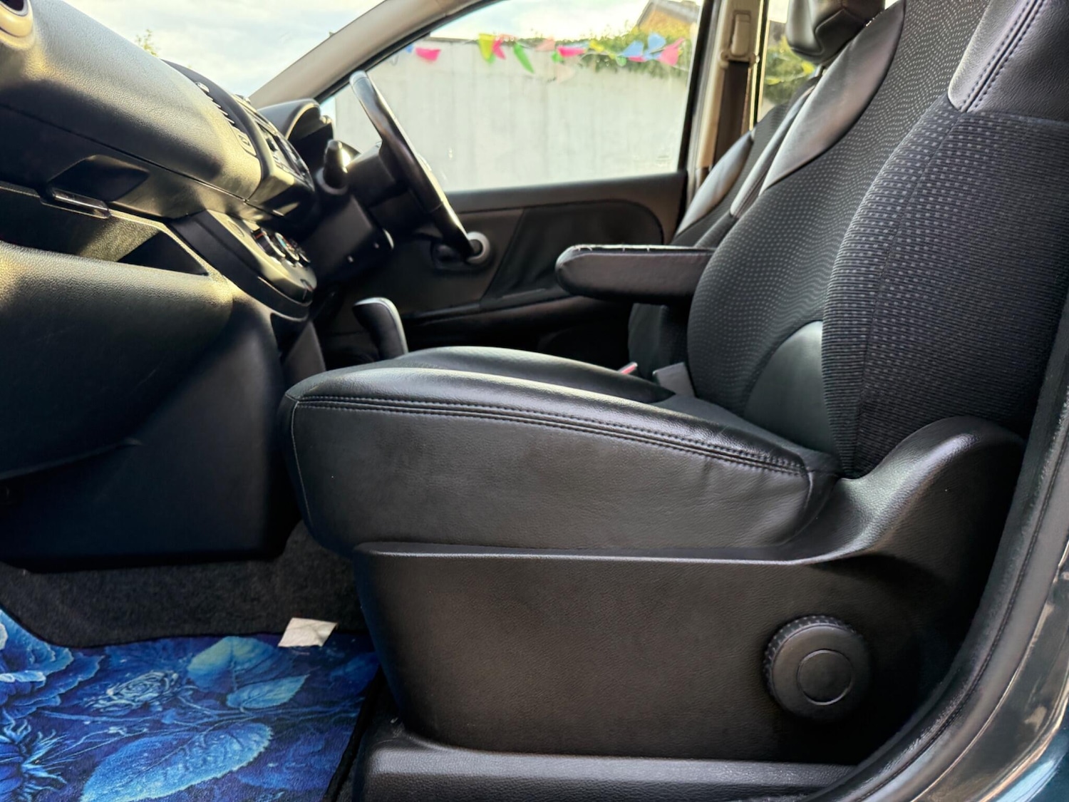 Used Nissan Note 2012 for sale - 76031360: Photo 45