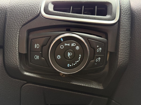 Used Ford Focus 2012 for sale - 76295286: Photo 30