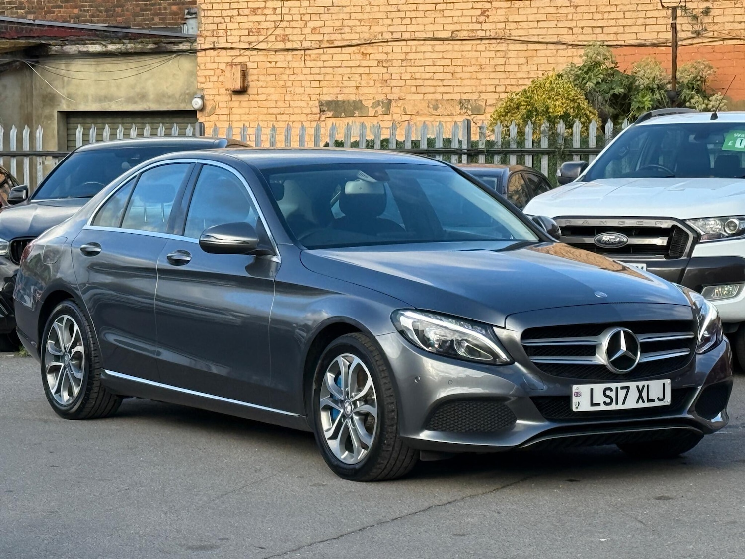 Used Mercedes-Benz C Class 2017 for sale - 76592201: Photo 1