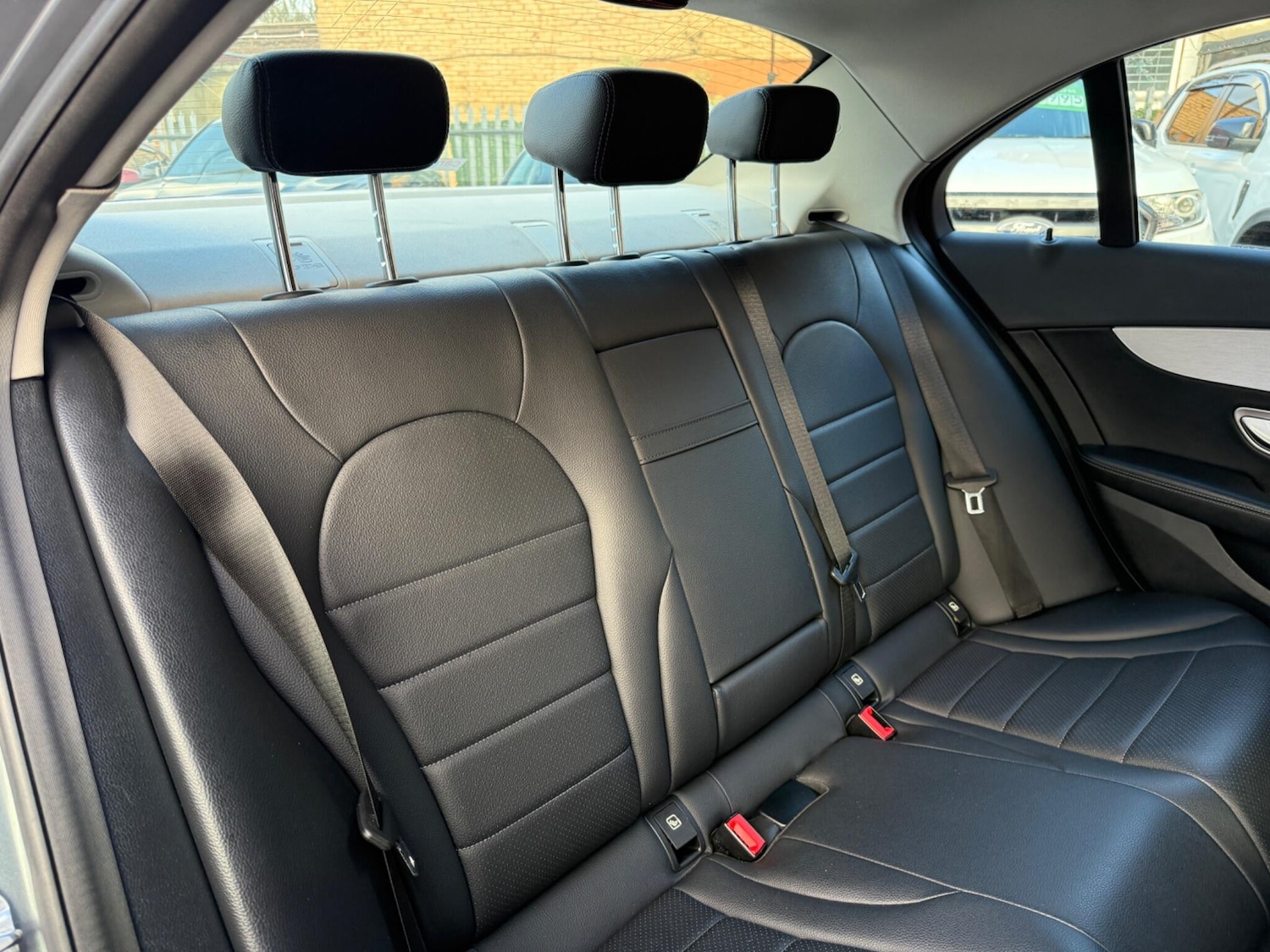 Used Mercedes-Benz C Class 2017 for sale - 76592201: Photo 27