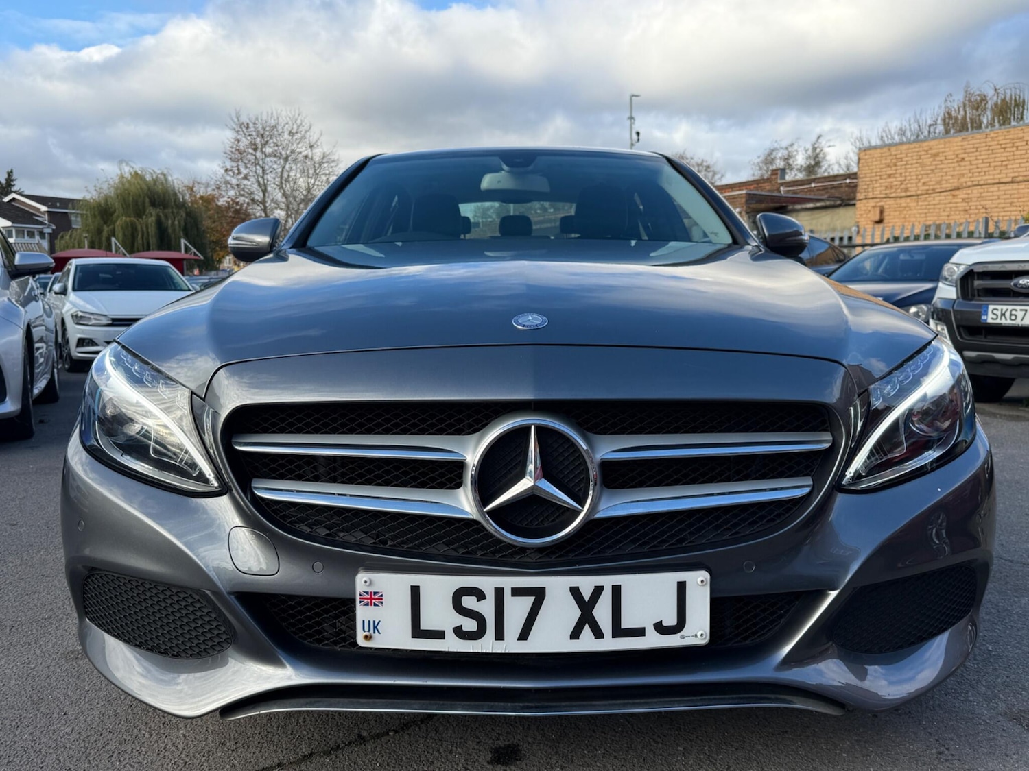 Used Mercedes-Benz C Class 2017 for sale - 76592201: Photo 3