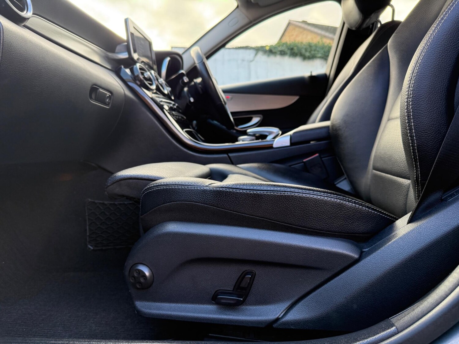 Used Mercedes-Benz C Class 2017 for sale - 76592201: Photo 49