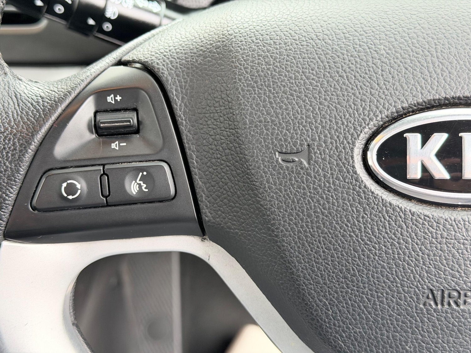 Used Kia Picanto 2012 for sale - 76246777: Photo 25