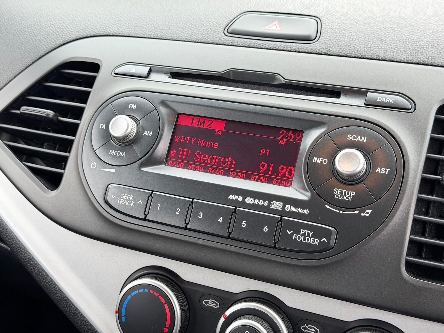 Used Kia Picanto 2012 for sale - 76246777: Photo 33