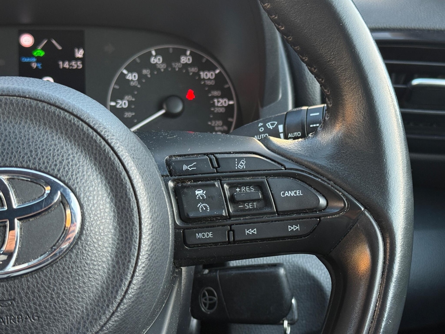 Used Toyota Yaris 2021 for sale - 76606966: Photo 27