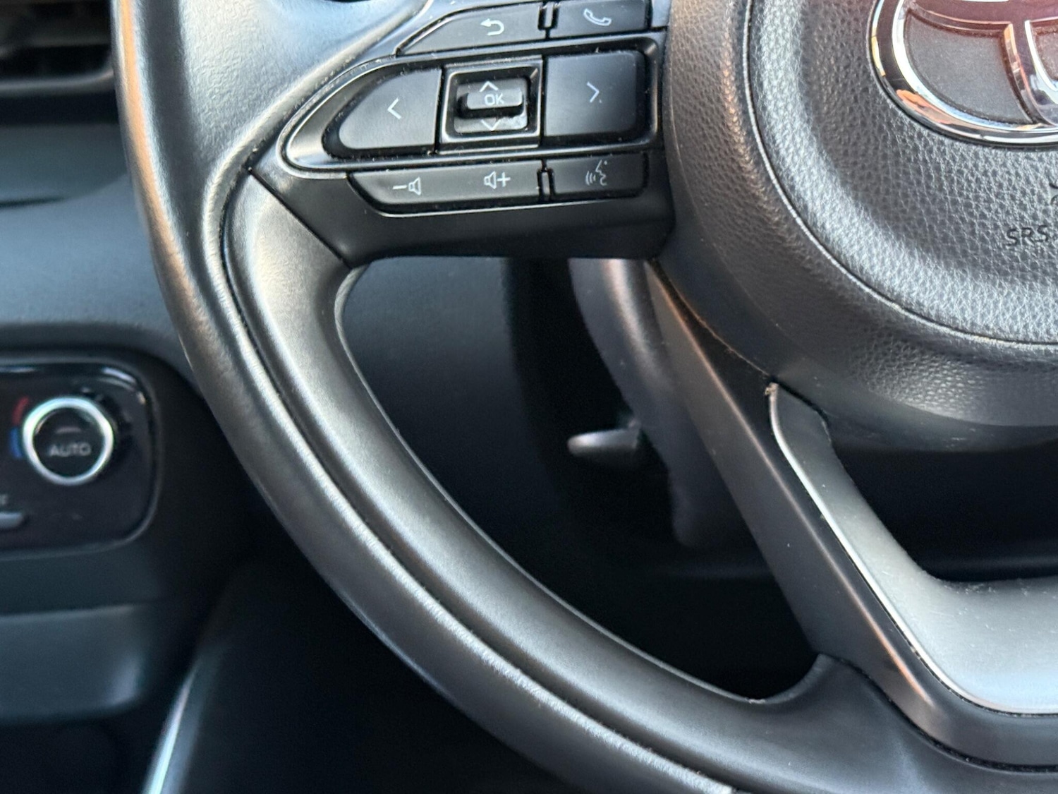 Used Toyota Yaris 2021 for sale - 76606966: Photo 28