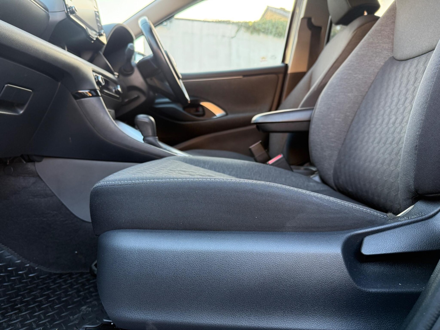 Used Toyota Yaris 2021 for sale - 76606966: Photo 44