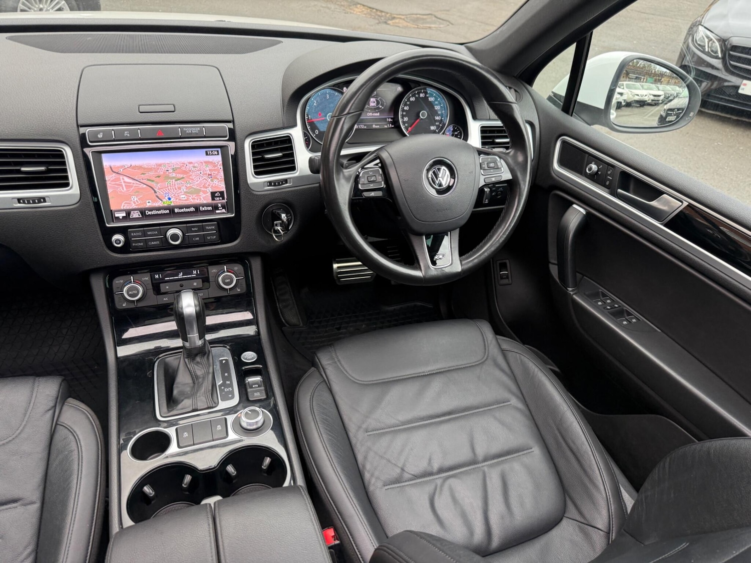 Used Volkswagen Touareg 2017 for sale - 77612799: Photo 16