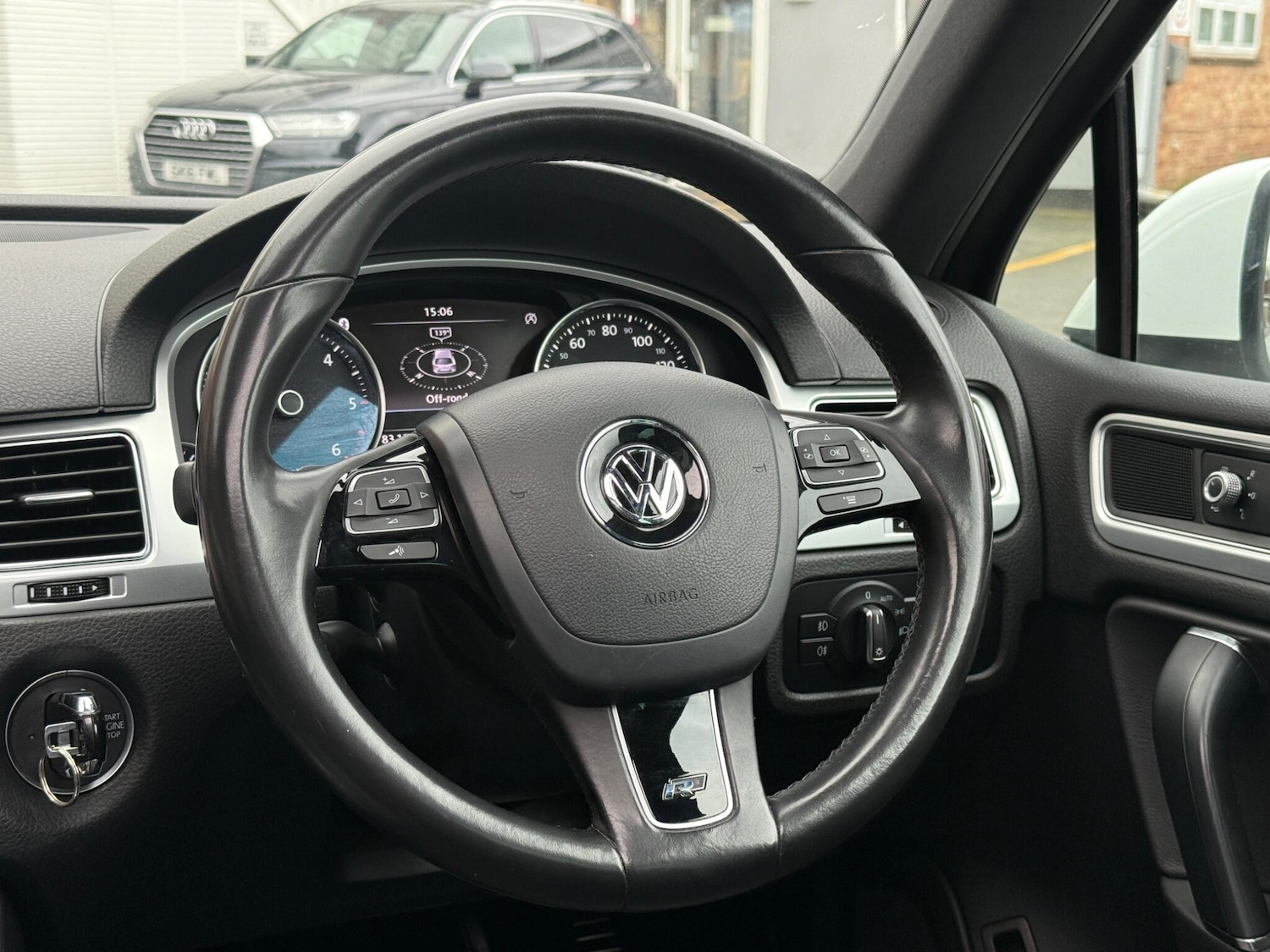 Used Volkswagen Touareg 2017 for sale - 77612799: Photo 42