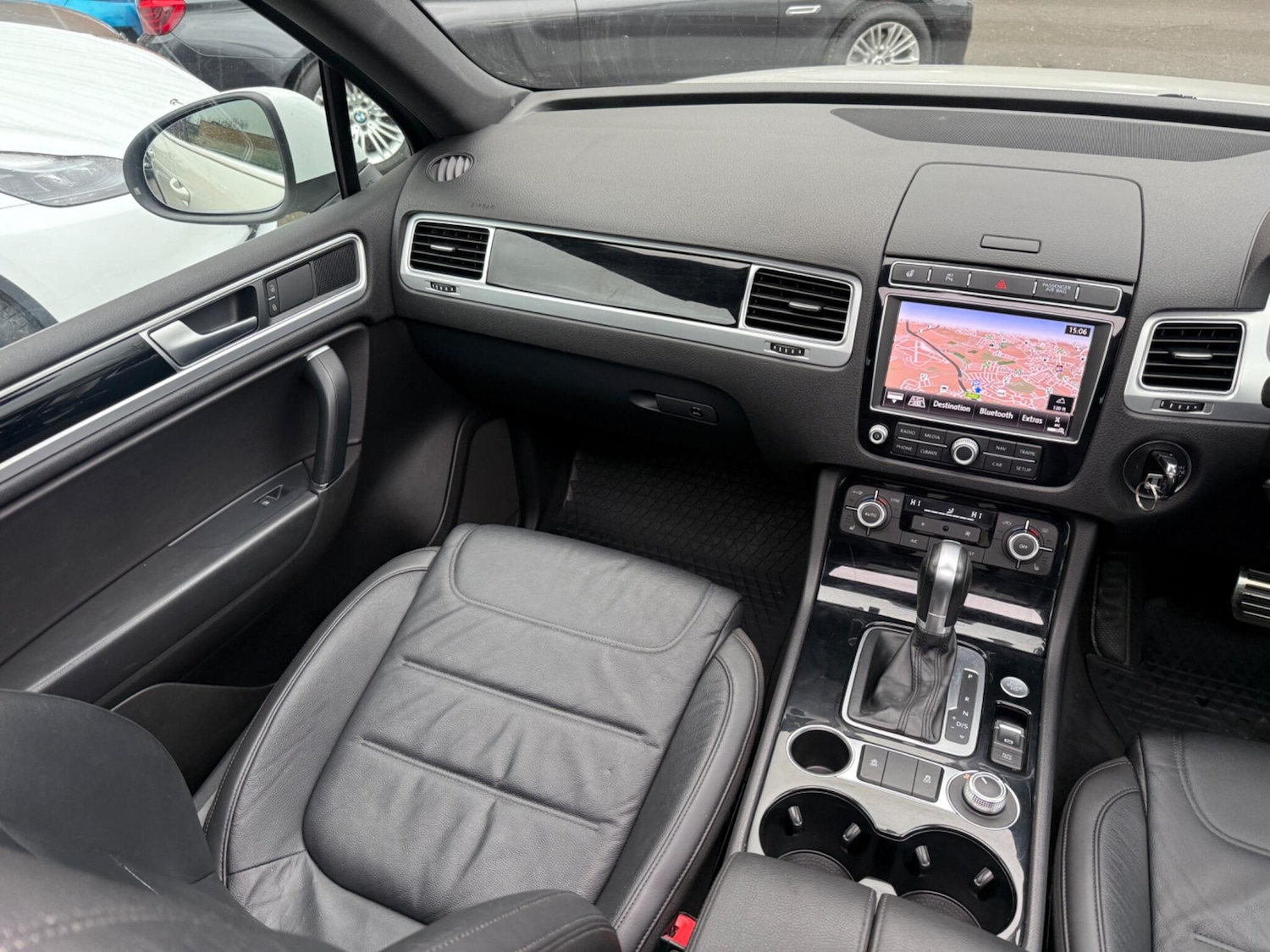 Used Volkswagen Touareg 2017 for sale - 77612799: Photo 44