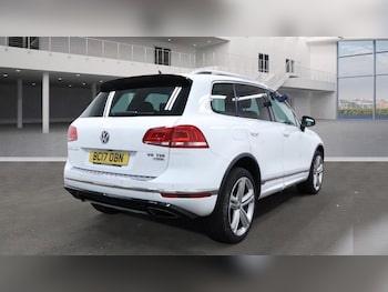 Used Volkswagen Touareg 2017 for sale - 77612799: Photo